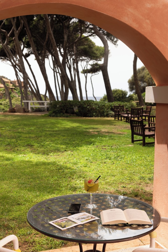 Prestige, Sea View photo 3