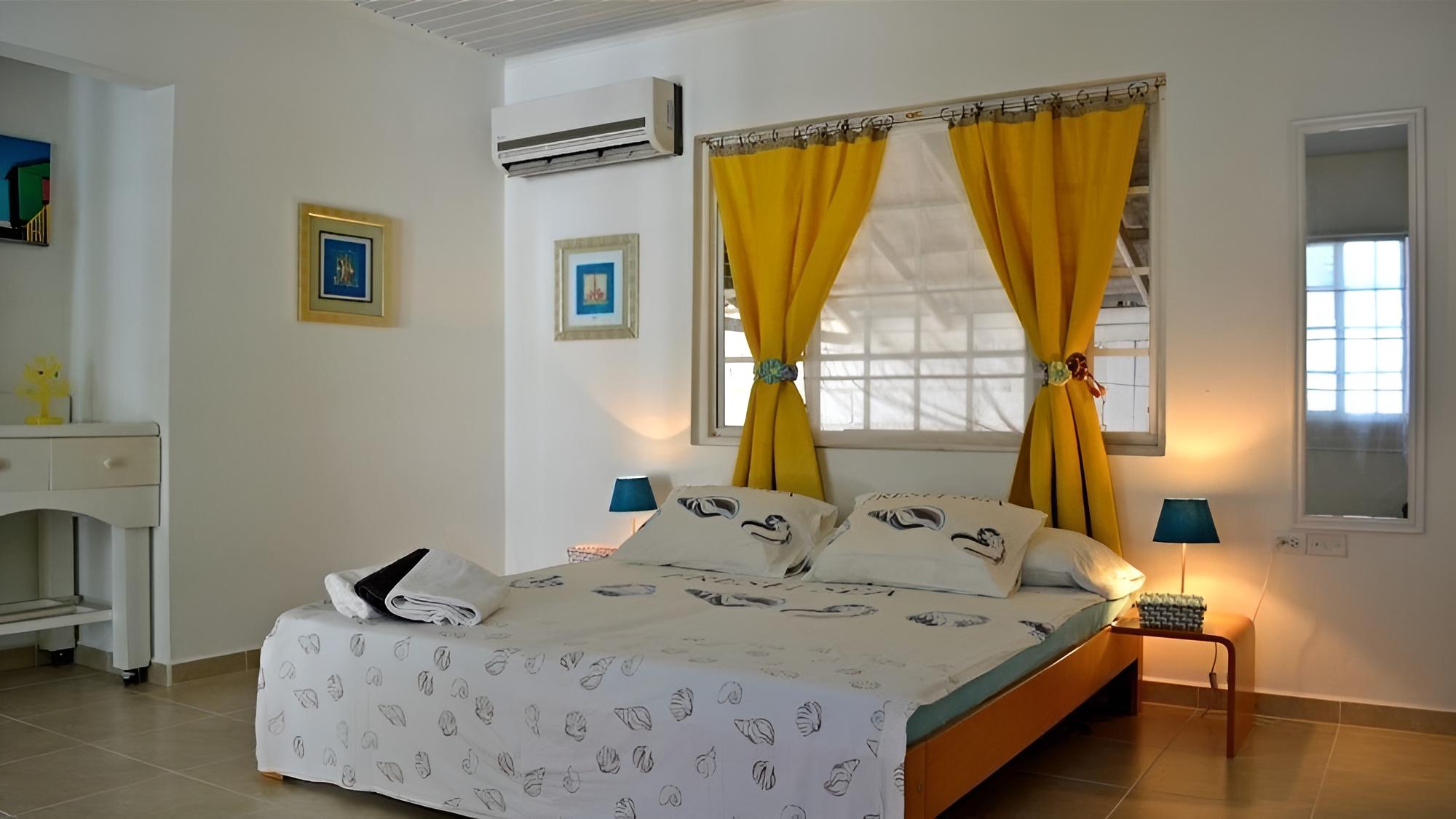 Villa photo 2