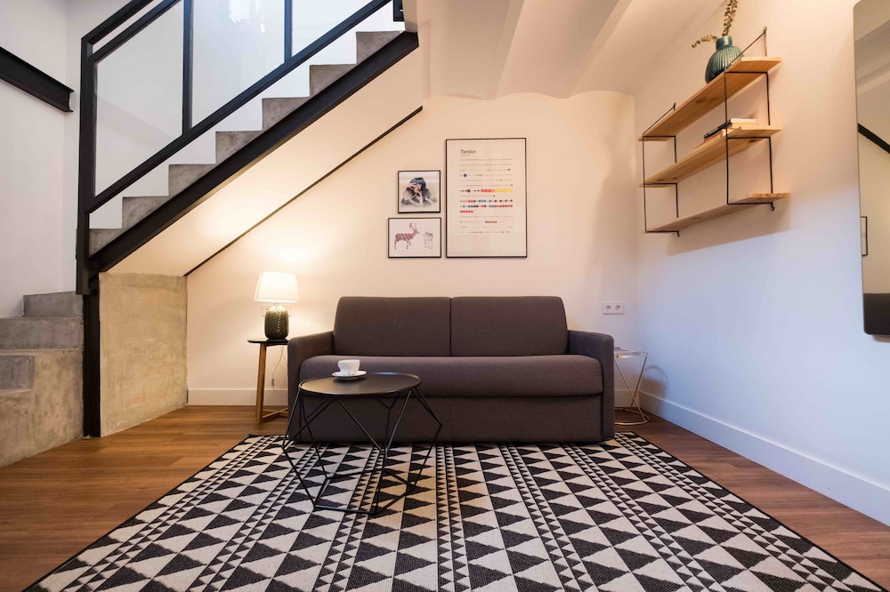 Duplex, 1 Double Bed with Sofa bed photo 2