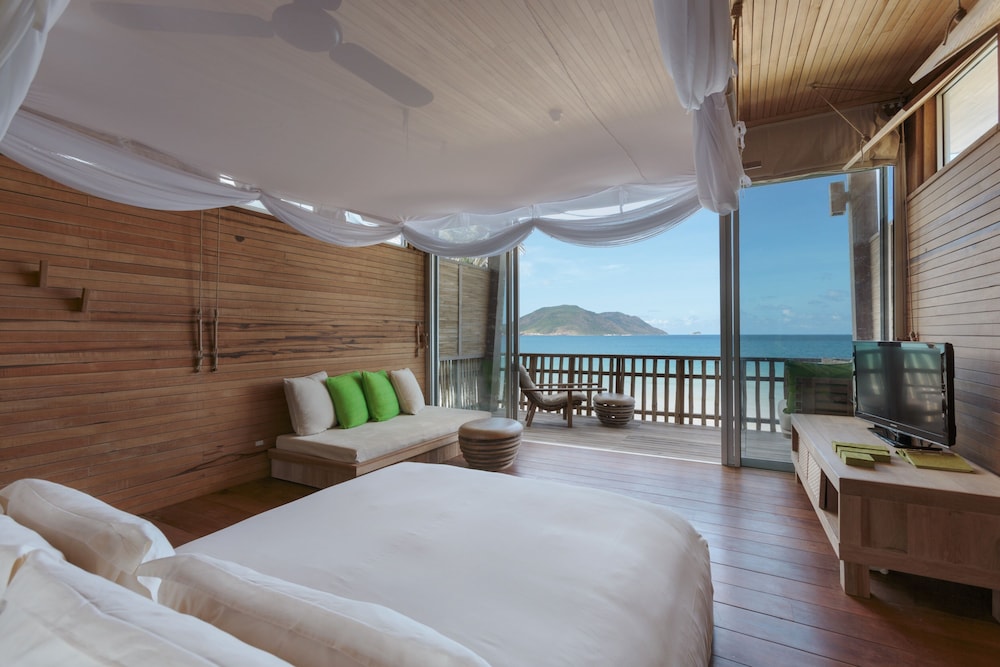 Ocean View Duplex Pool Villa - Photo 1