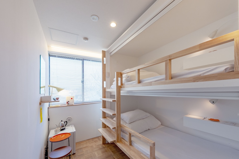 Standard Twin Room, Non Smoking (Need to check-in by 10:30 pm) photo 3