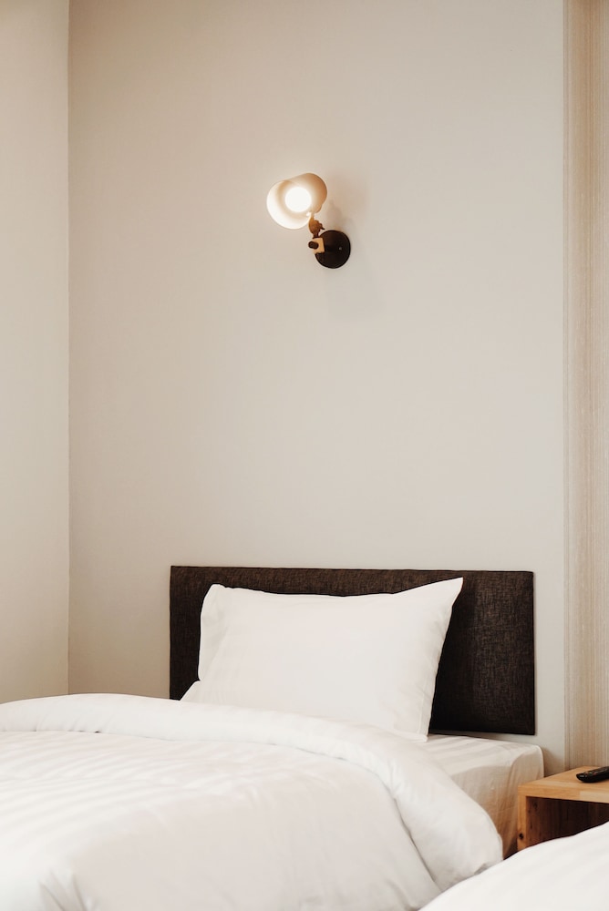 Standard Double Room - Photo 2