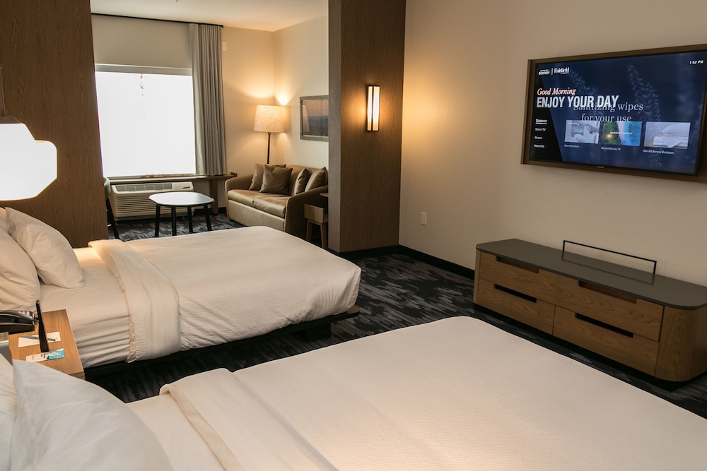 Suite, Multiple Beds photo 2