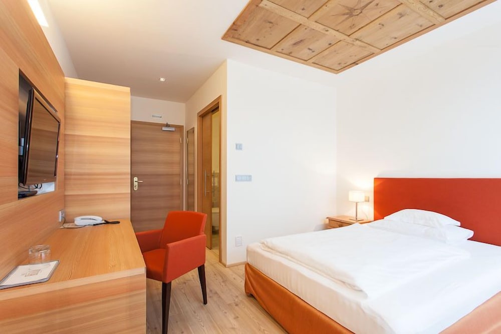 Deluxe Single Room, Courtyard View, Courtyard Area photo 3