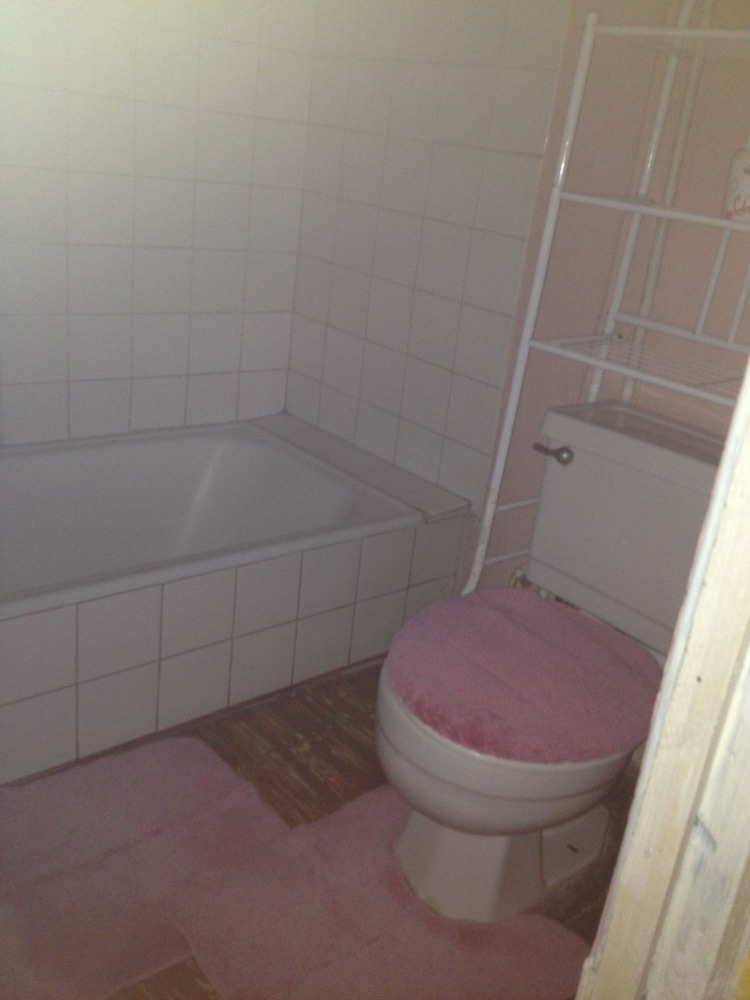 Basic Single Room photo 3