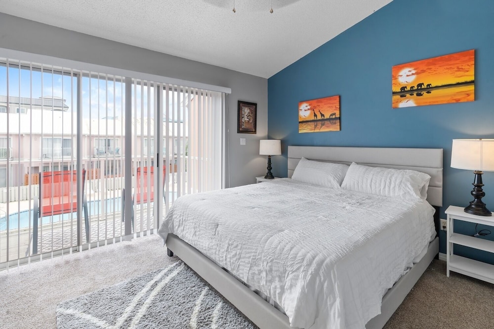 Townhome, 2 Bedrooms