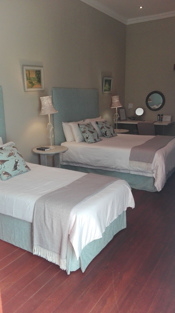 Room (11) photo 2