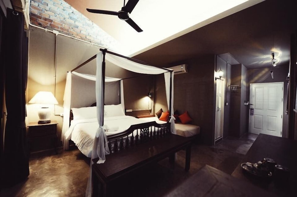 Signature Triple Room, 1 Bedroom photo 3