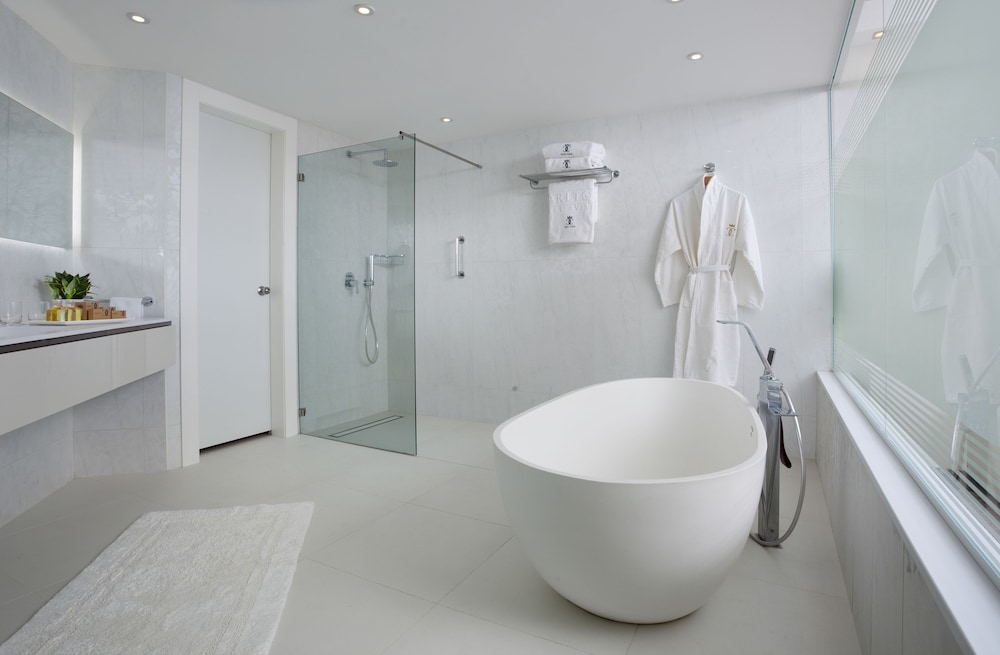Bianco Suite with Partial Sea View - Photo 5
