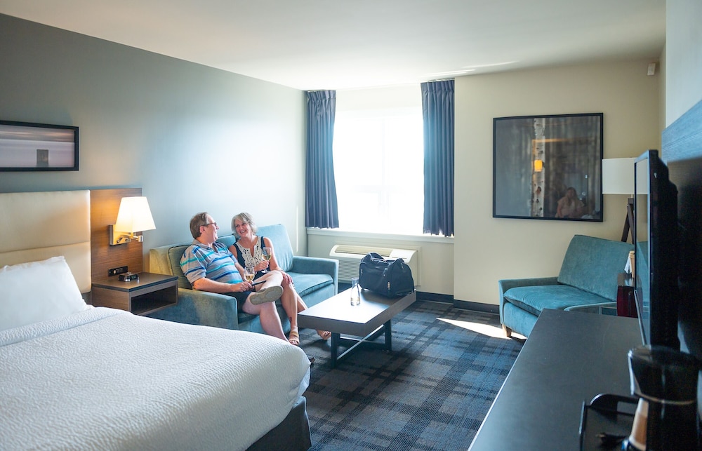 Deluxe Room, 1 King Bed with Sofa bed