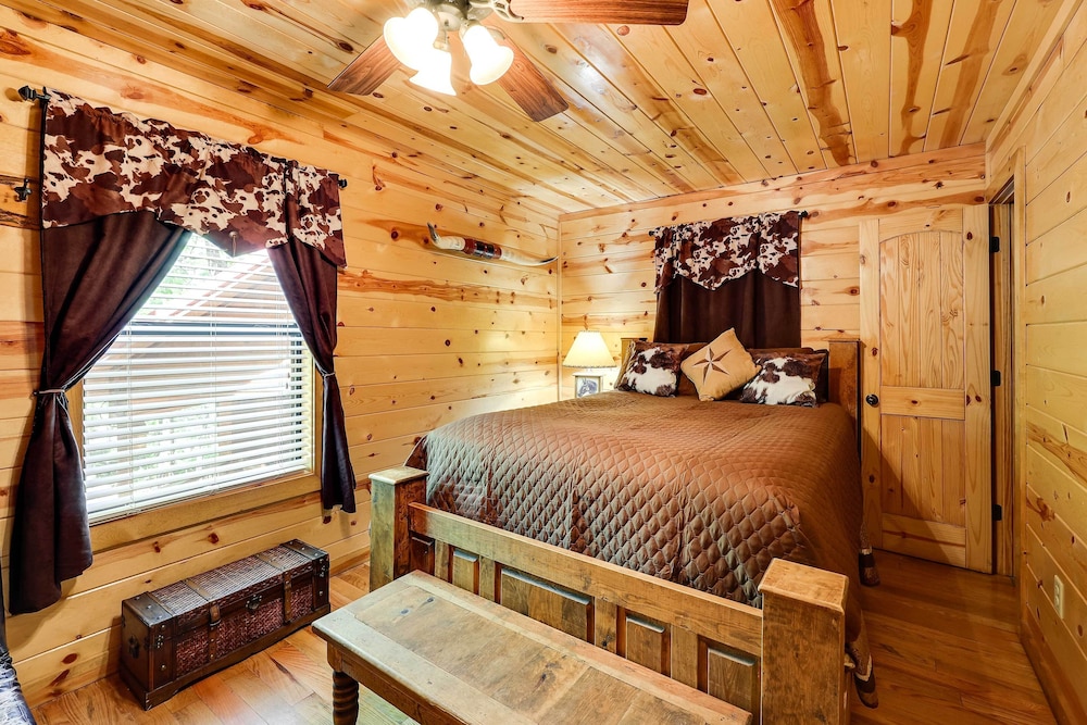 House (2 Bedrooms) photo 2
