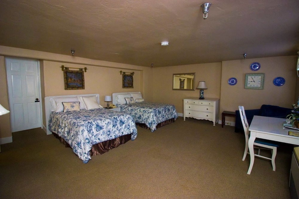 Sapphire Suite photo 2