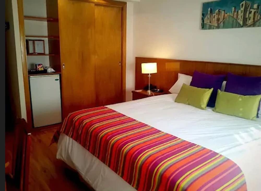 Standard Double or Twin Room photo 3