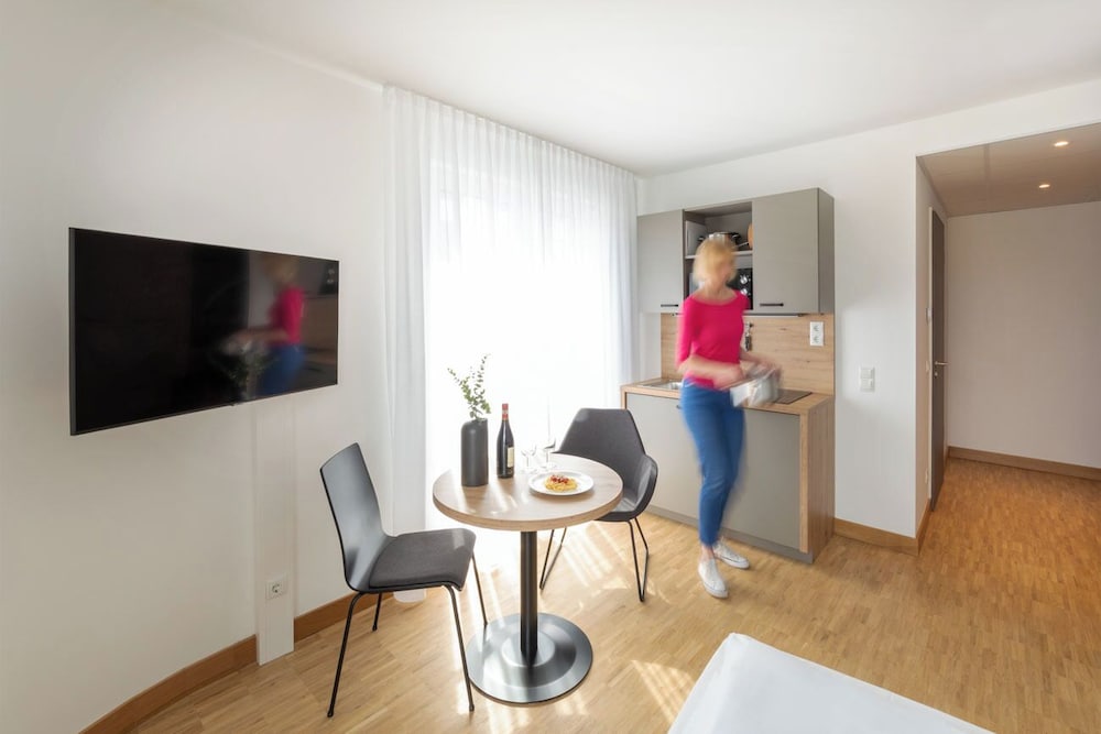 Studio (Amazing Studio Apartment)