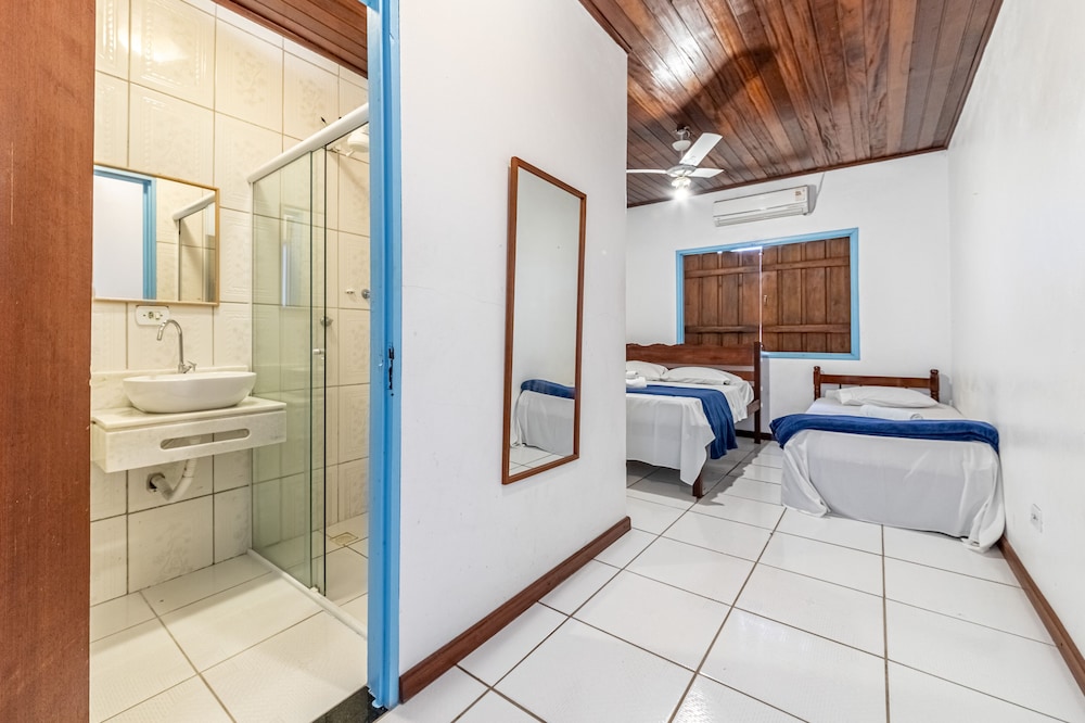 Economy Triple Room - Photo 1