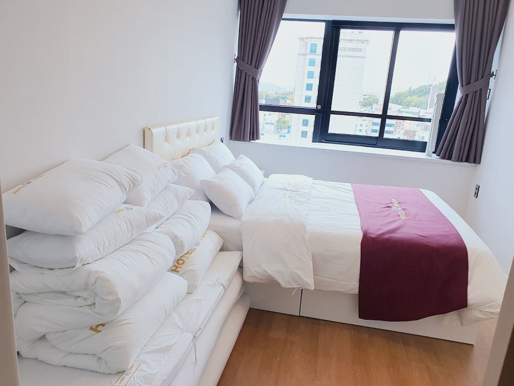 Premium Suite - Photo 7