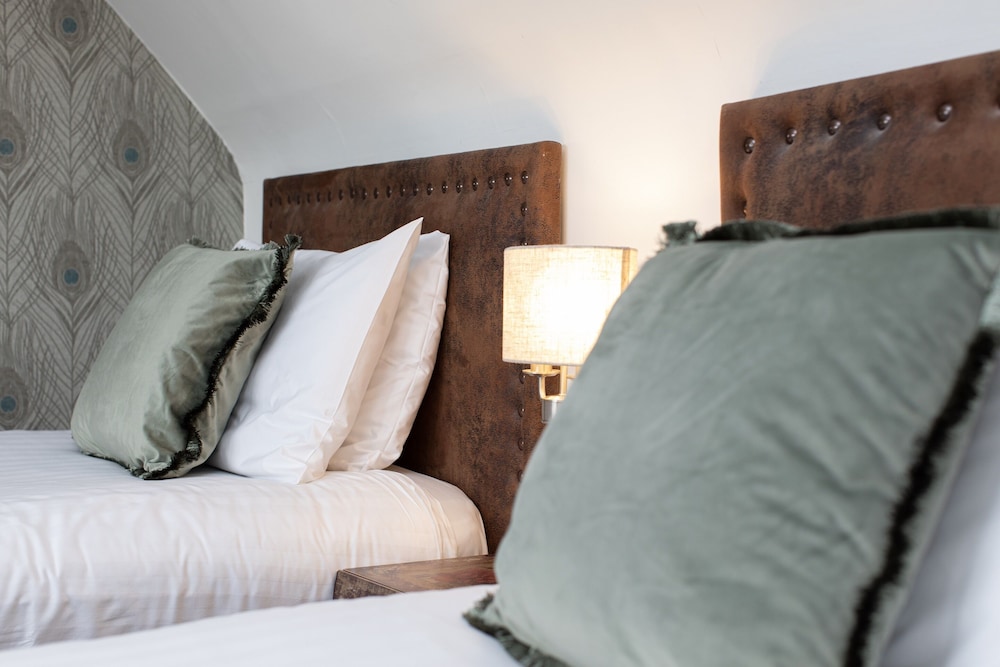 Twin Room - Photo 4