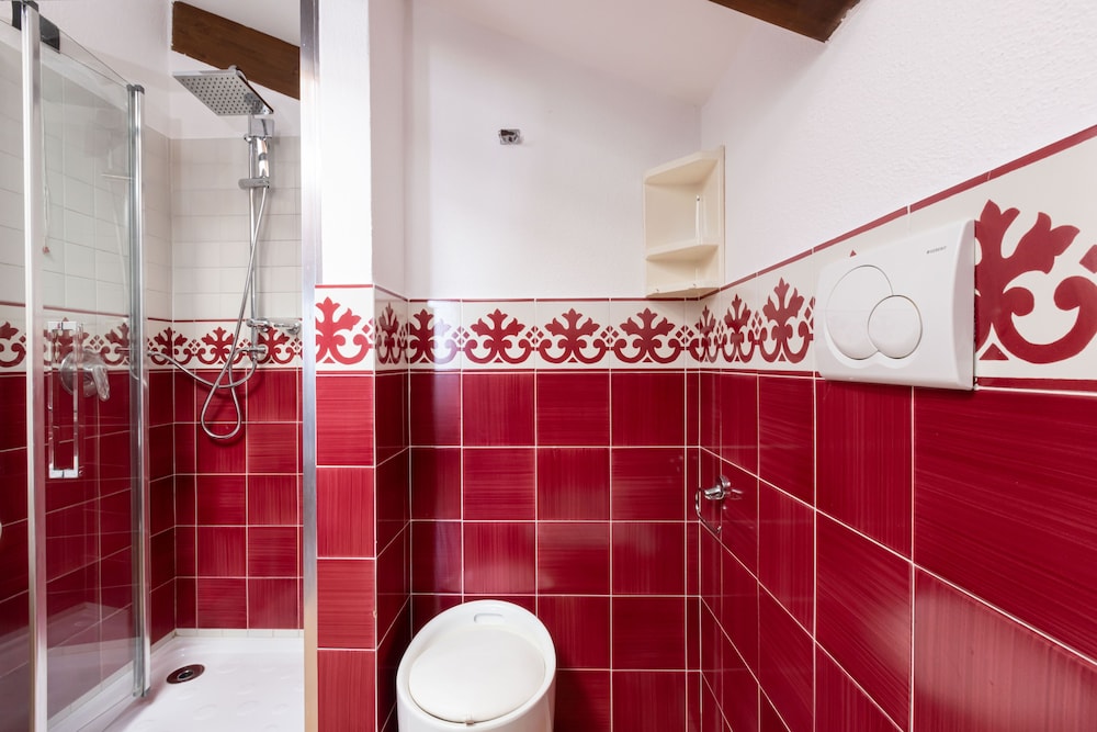 Double Room - Photo 10