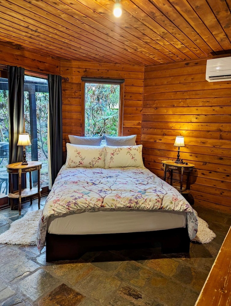 Water Cottage photo 3