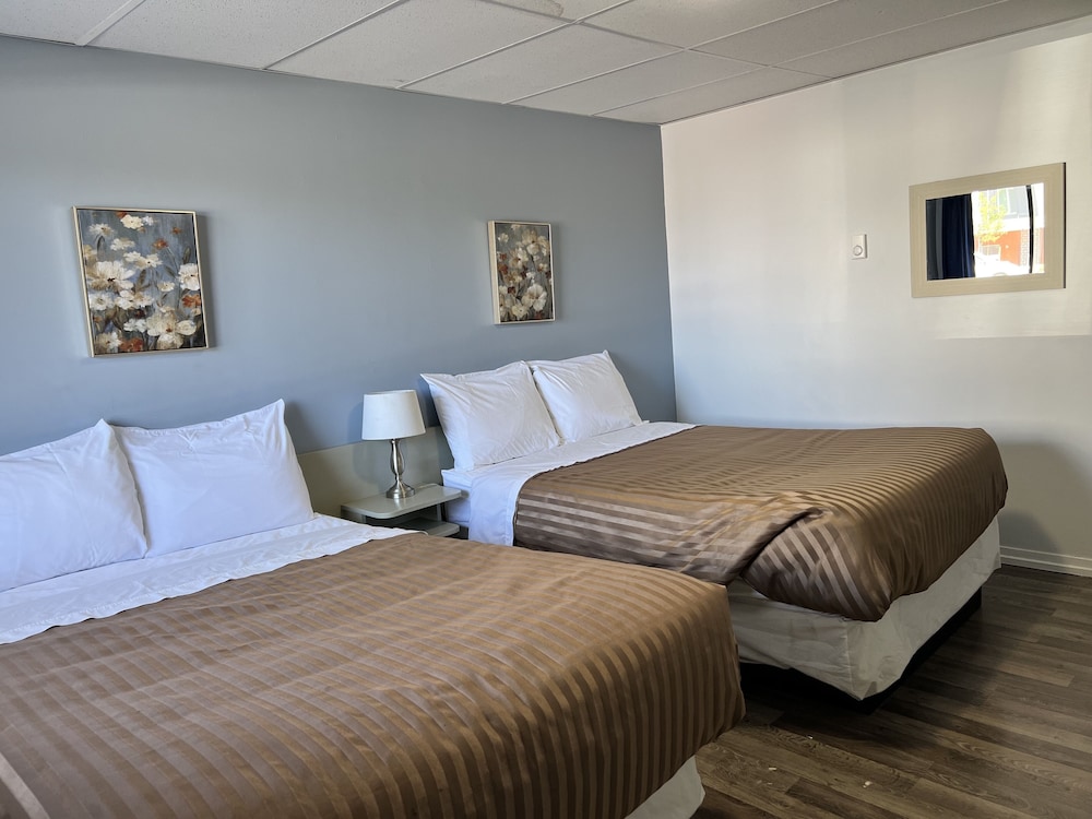 Room, 1 Queen Bed with Sofa bed, Kitchenette