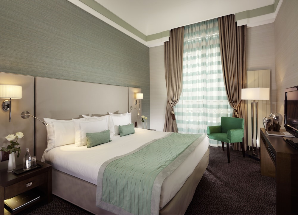 Deluxe Suite, Corner photo 2