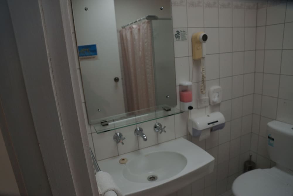 Standard Triple Room (TRIPLE SHARE) photo 3