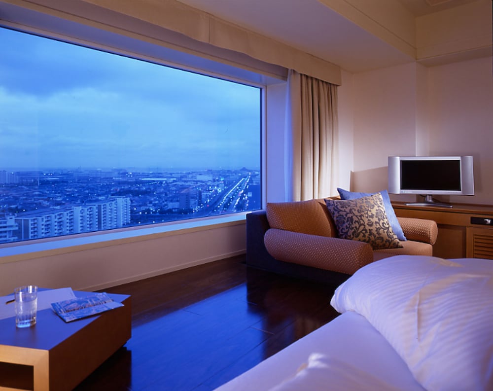 Superior Room - Upper Floor - Non-Smoking (extra beds for person over age of 7) photo 3