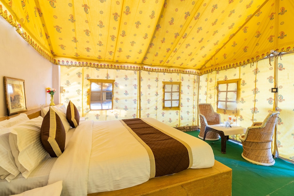 Luxury Swiss Tent - Photo 4