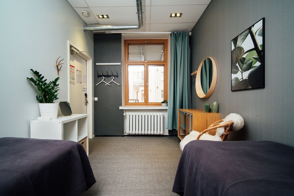 Twin Room with a window
