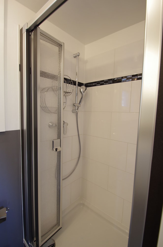 Mobile Home Zander (additional final cleaning fee 50 EUR to be paid at the property) photo 2