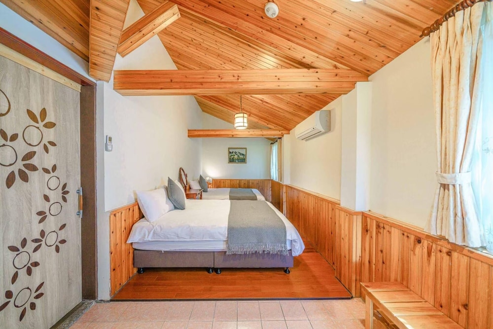 Standard Quadruple Room photo 2