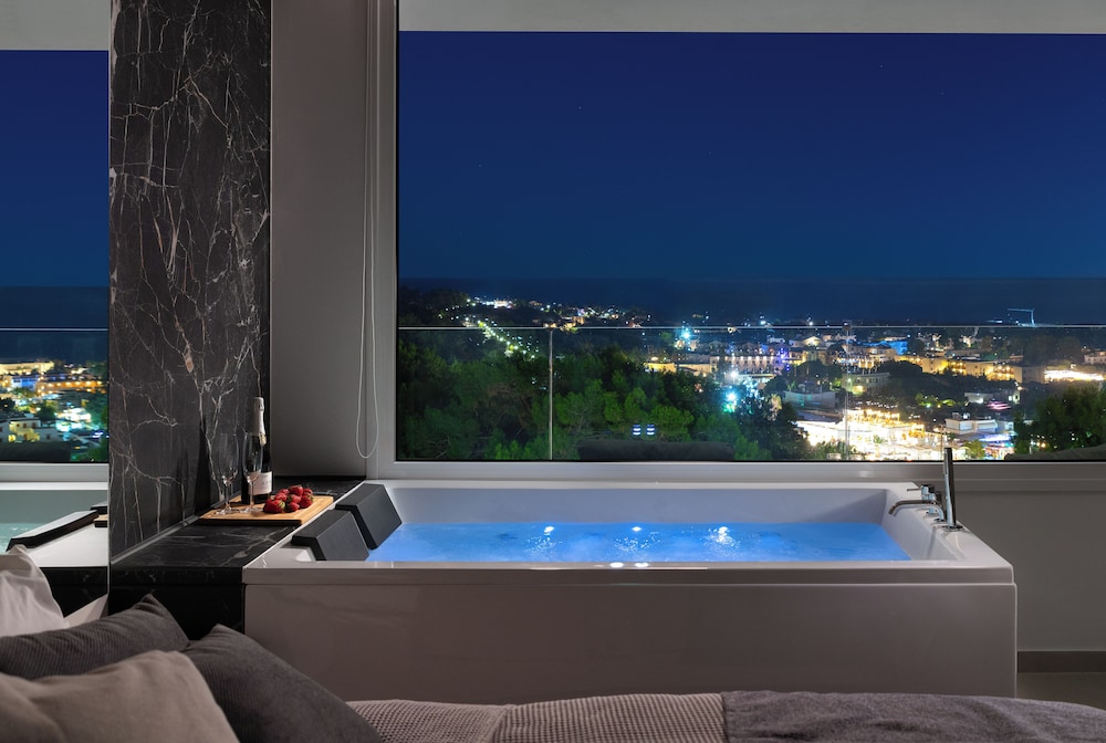 Honeymoon Studio Suite, Balcony, Sea View photo 2