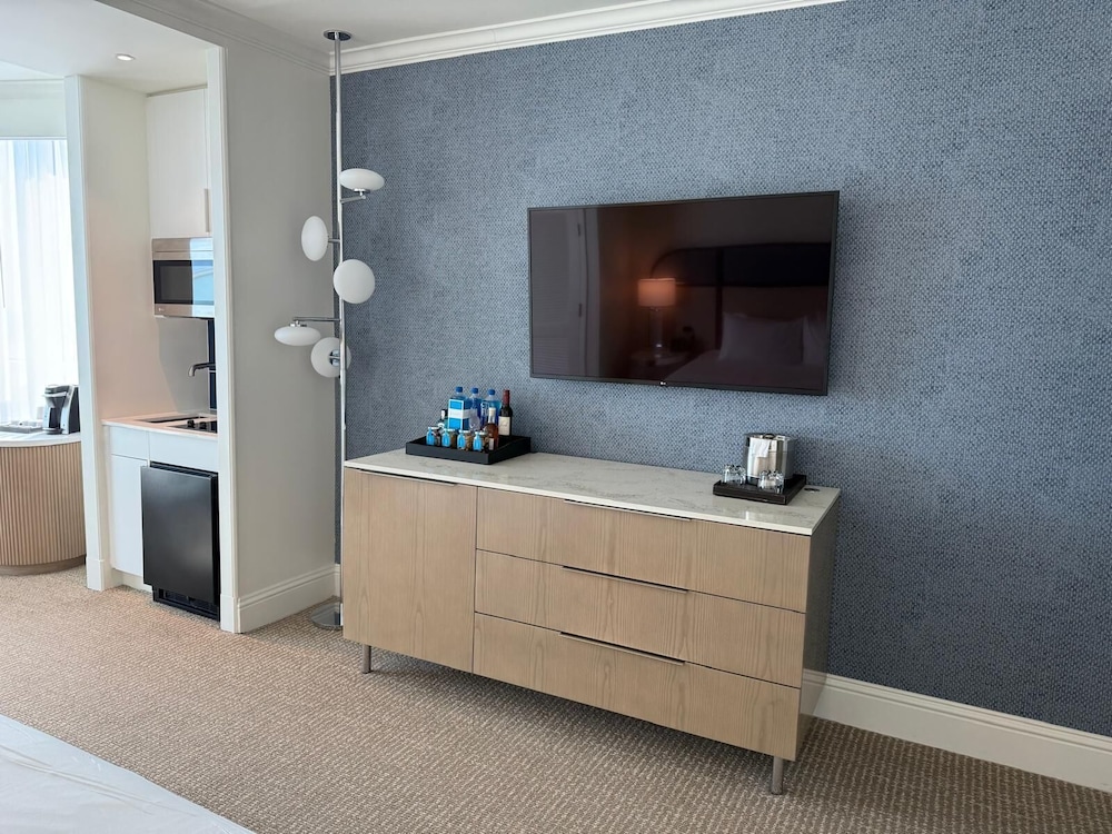 Tresor Ocean Front Junior Suite