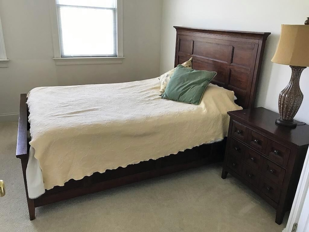 Townhome, Multiple Beds, Patio
