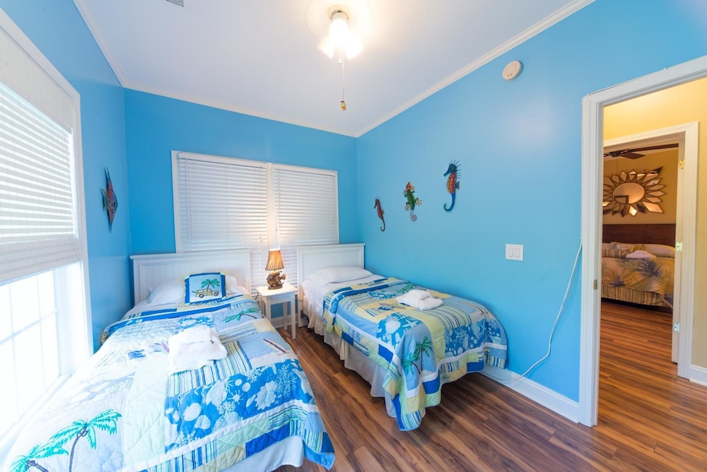 Family House, 3 Bedrooms, Ocean View, Sea Facing photo 1