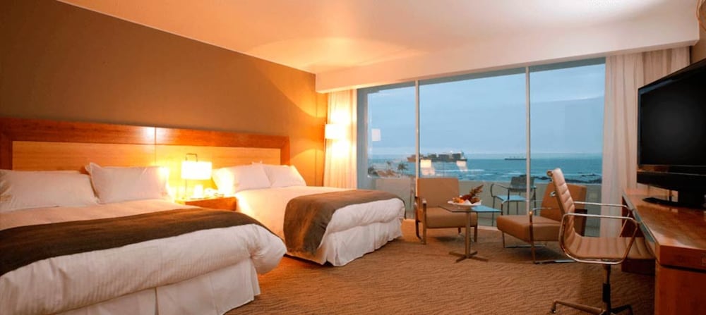 Suite, 2 Double Beds, Sea View - Photo 6