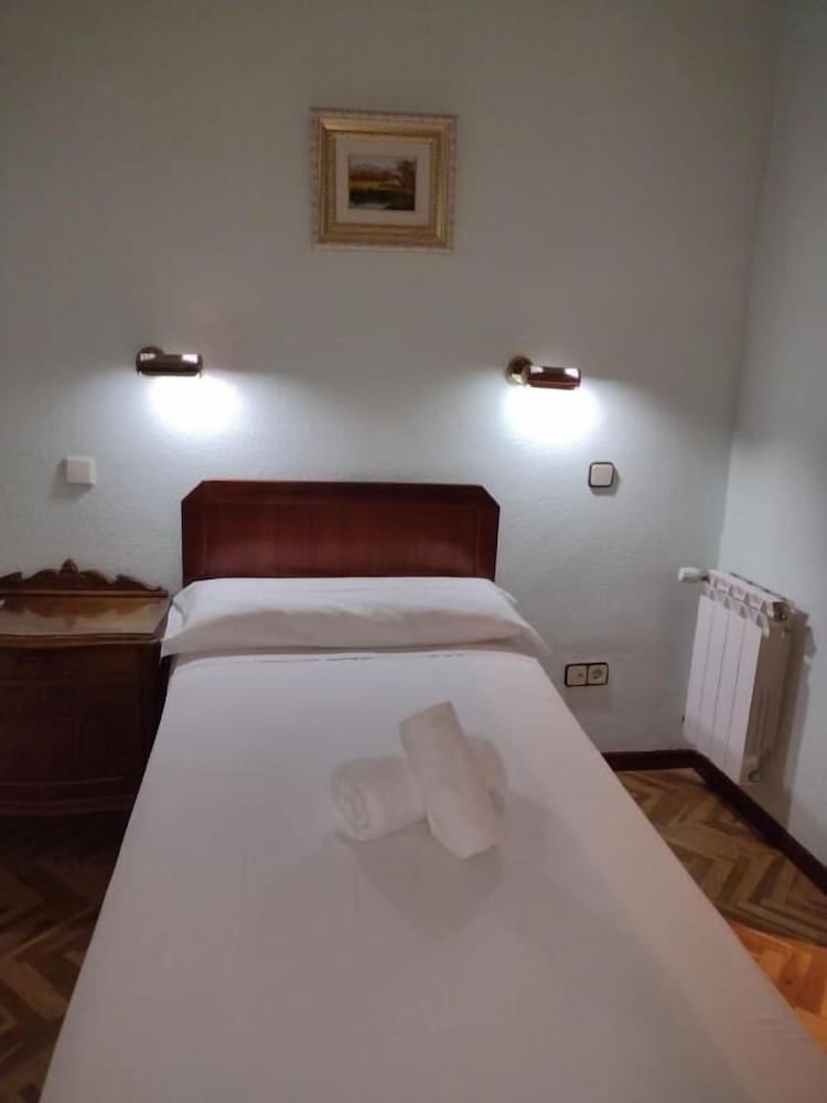 Single Room photo 2
