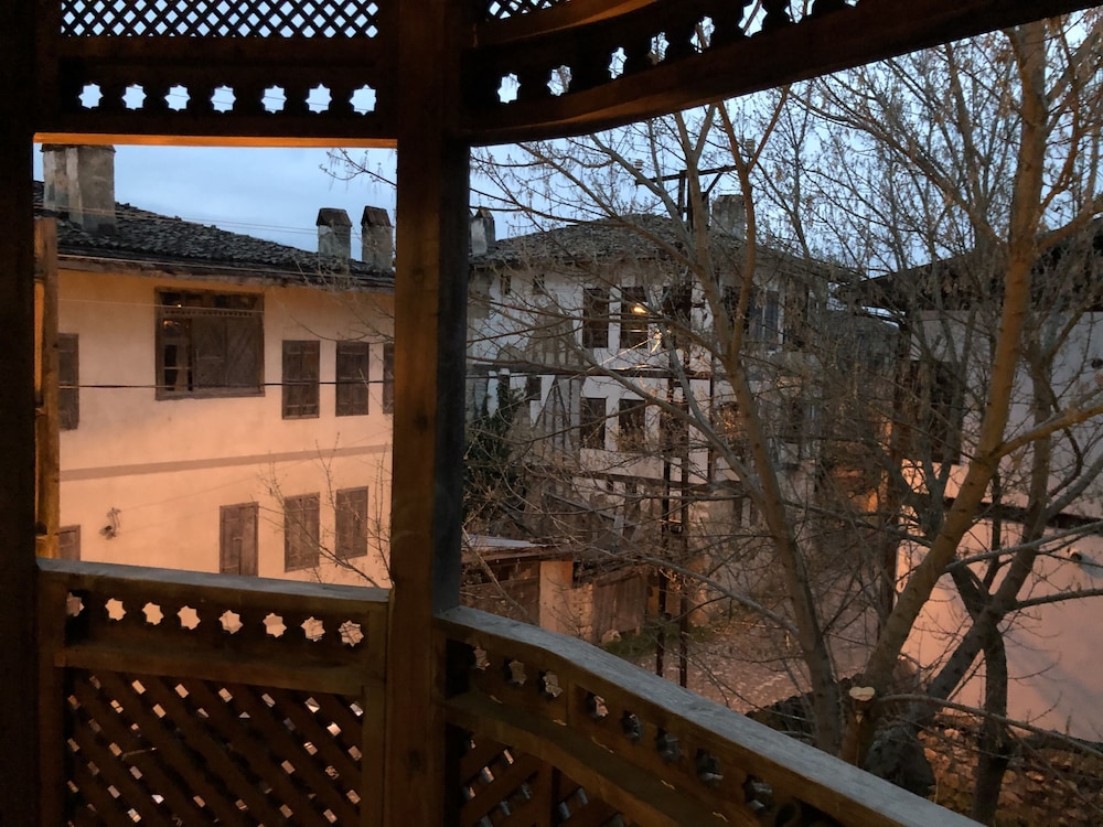 Traditional Room, Multiple Beds, Garden View photo 3