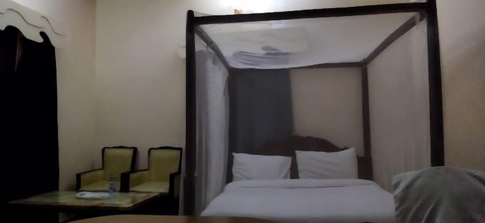 Standard Single Room, Garden View