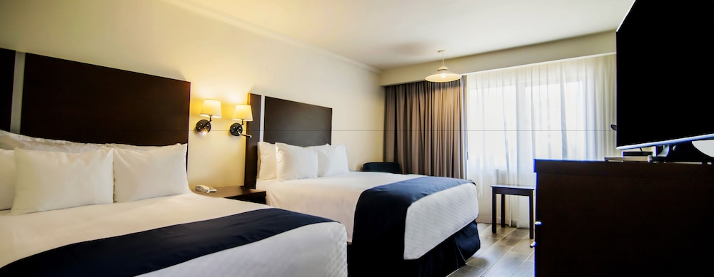 Superior Room, 2 Double Beds, Non Smoking photo 2