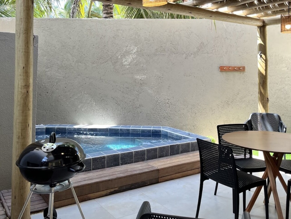 House - Photo 2