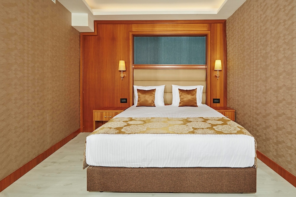 Economy Double Room Single Use photo 3