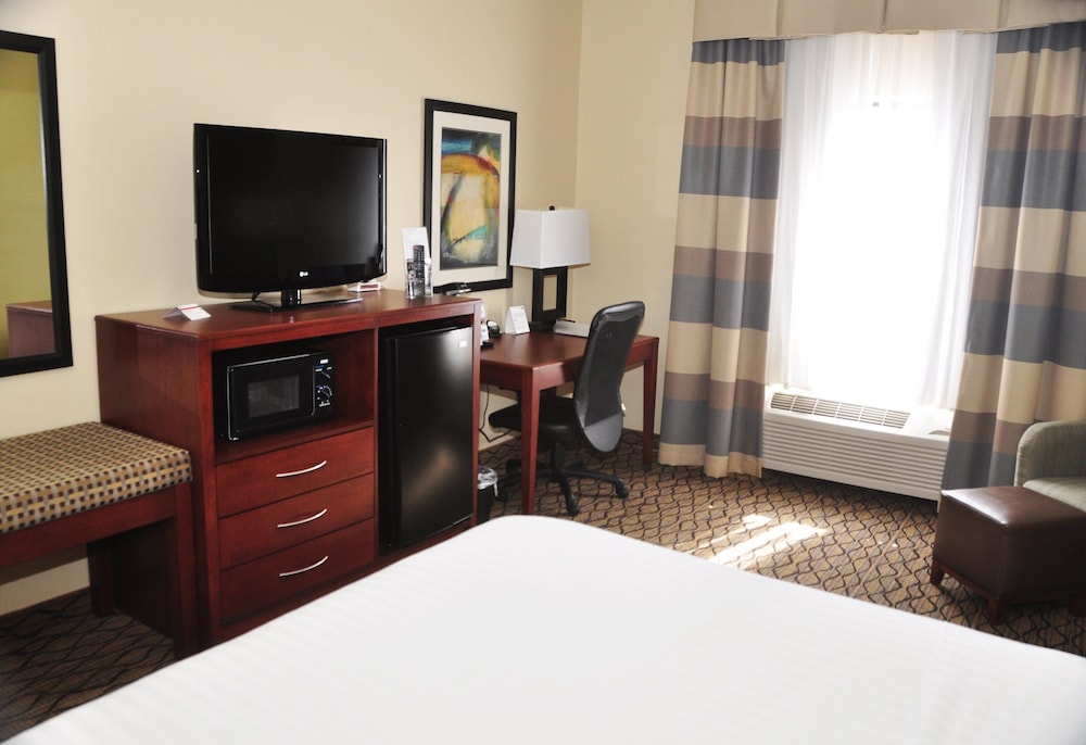 Standard Room, 1 King Bed, Accessible (Mobility) - Photo 2