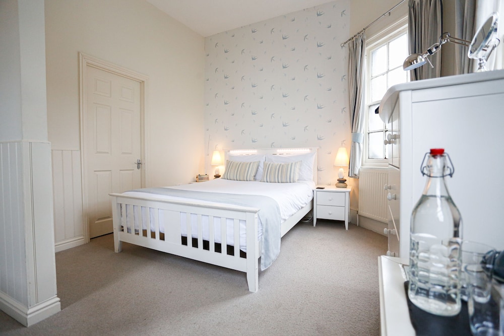 Superior Suite, Ensuite photo 3