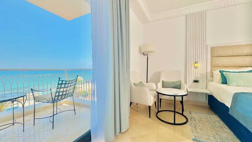 Superior Double Room, Sea View - Photo 5