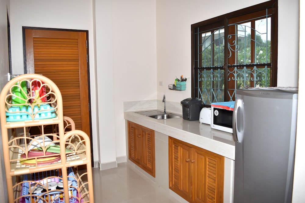 Bungalow, 1 Bedroom, Terrace, Garden Area photo 2