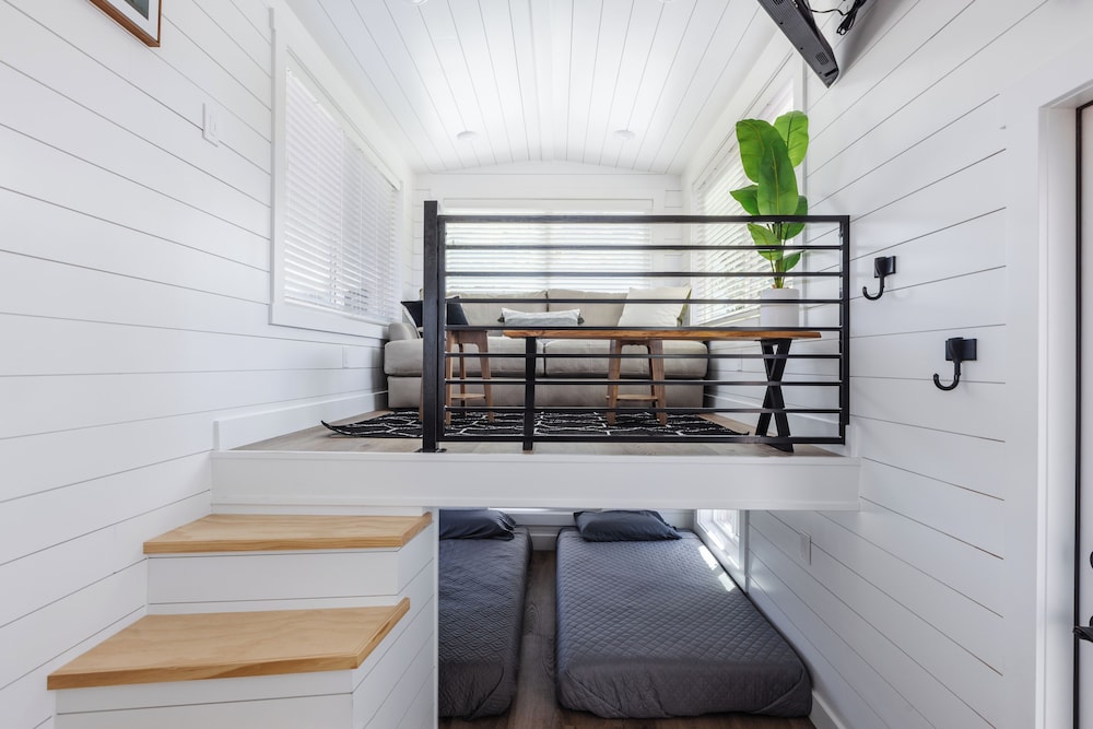 Comfort Cabin