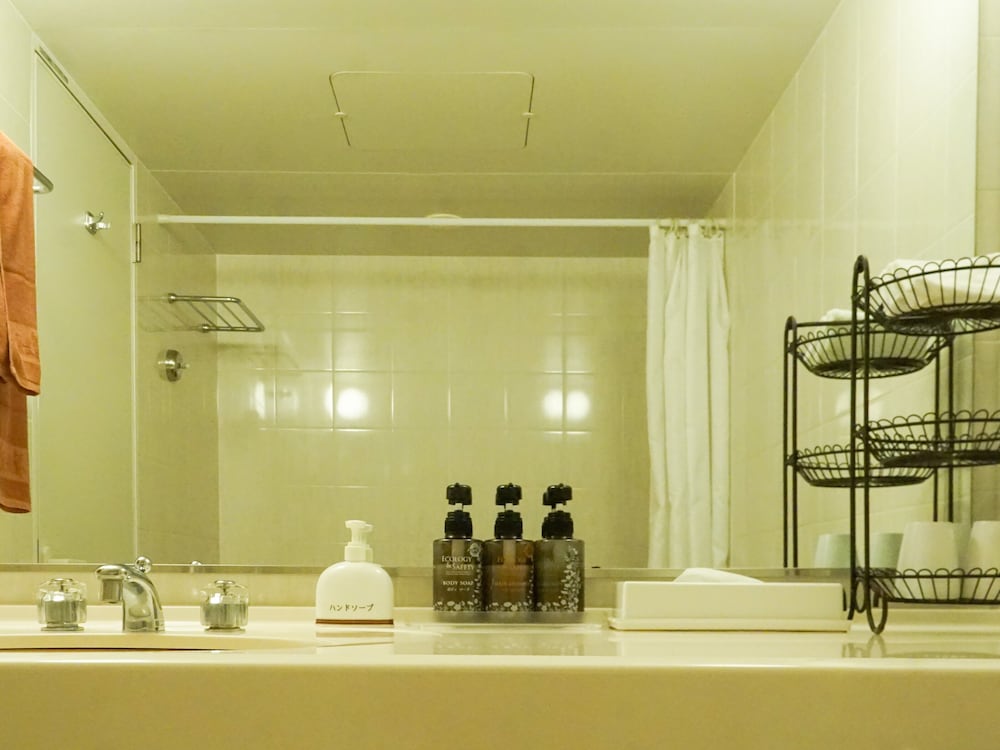 Japanese & Western Style Room,Non Smoking (Lake View) - Photo 8