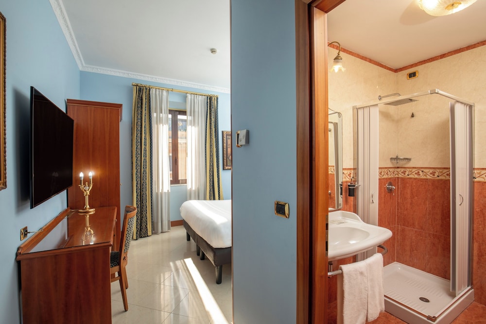 Double Room Single Use photo 2