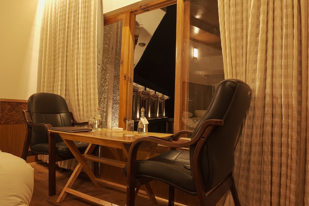 Deluxe Room - Photo 4
